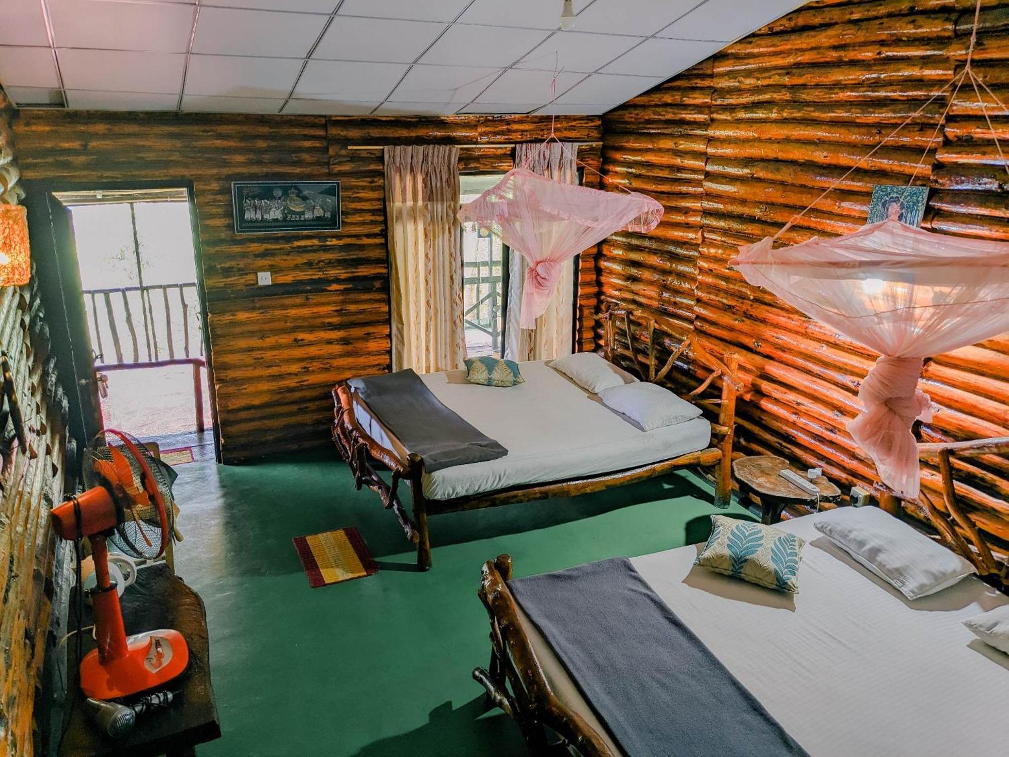 Hilltop Wood Lodge Ella Exterior foto